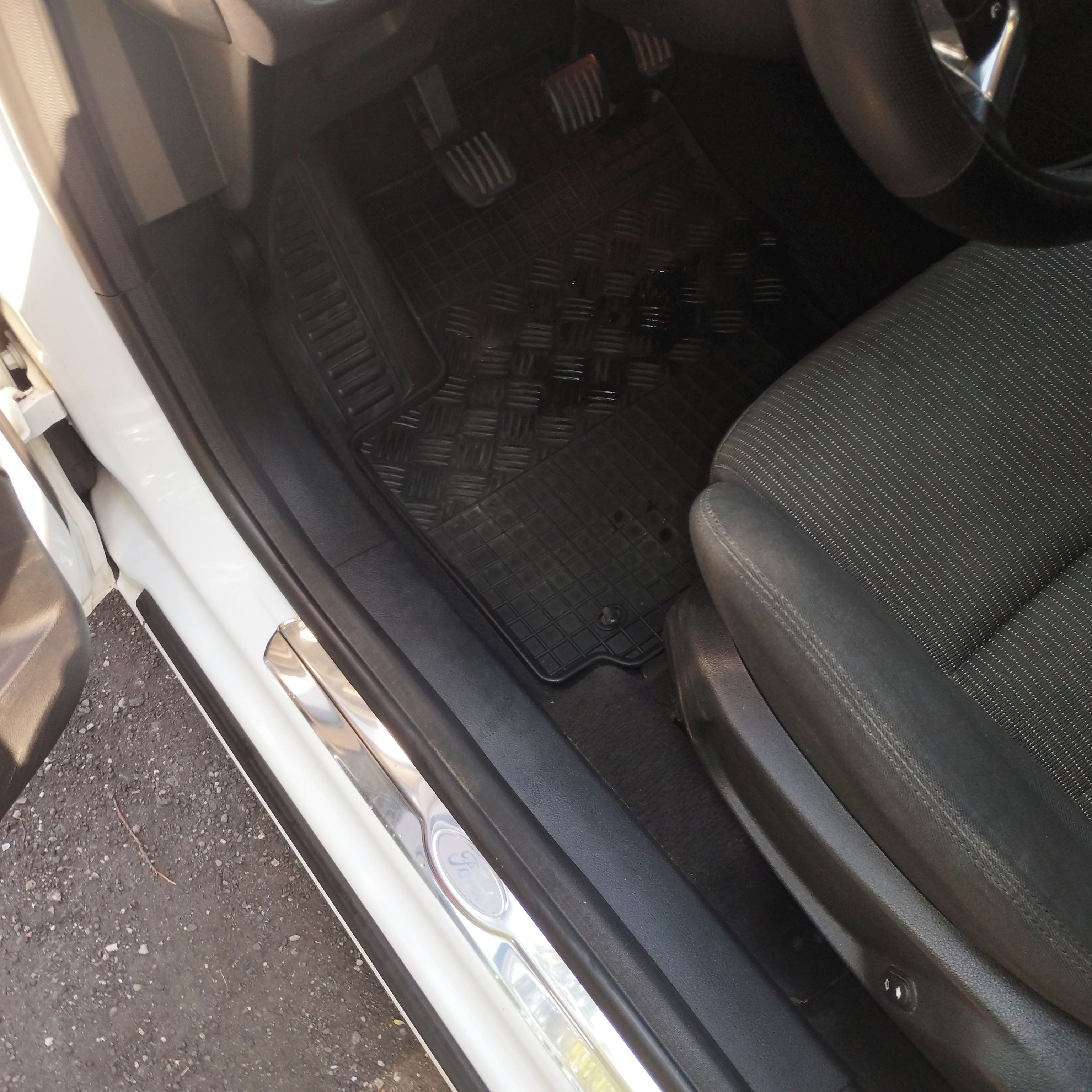 Ford Mondeo, 2.0 - fotka 6