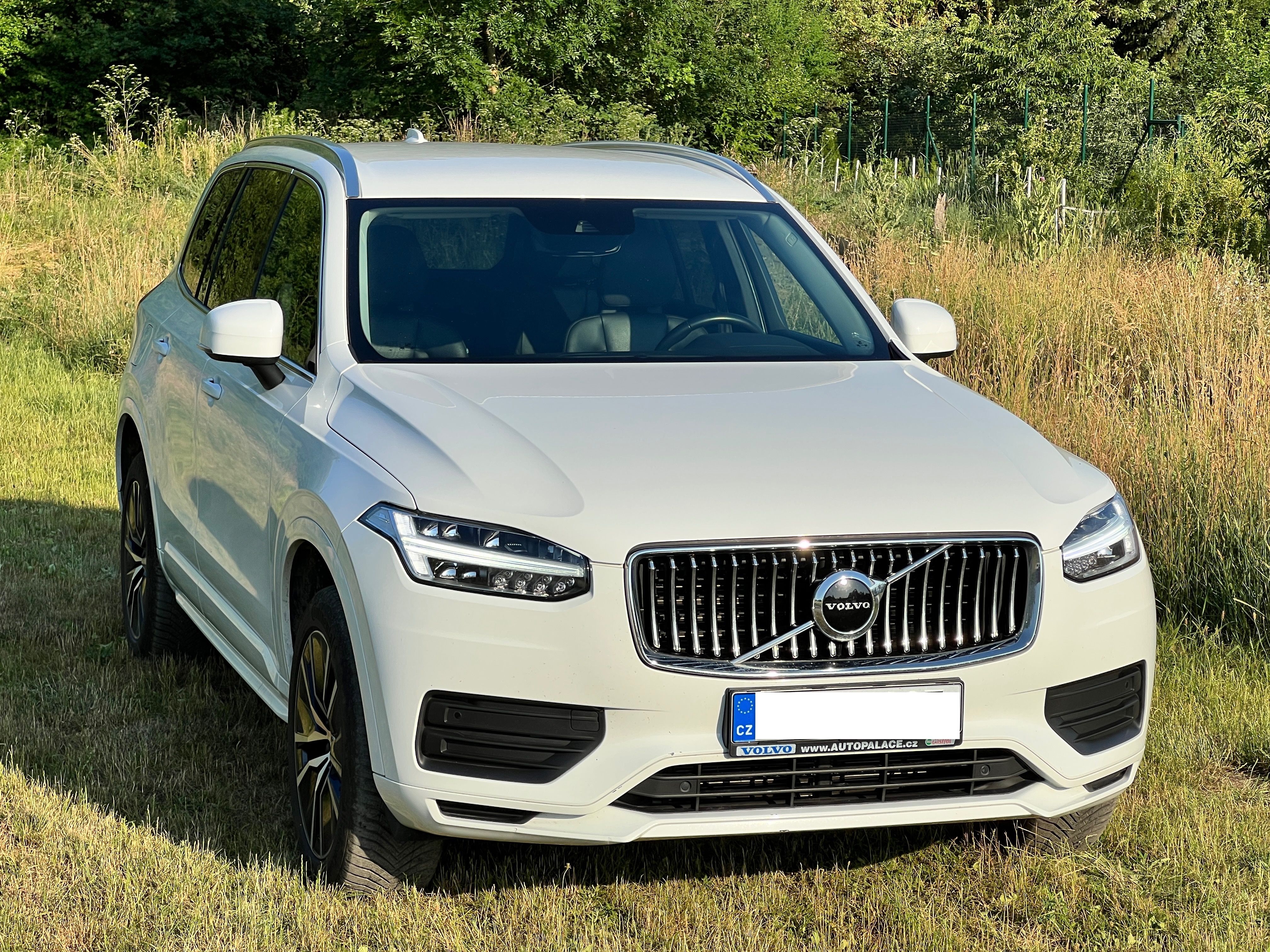 Volvo XC90, B5 Momentum Pro, 7 míst - fotka 2