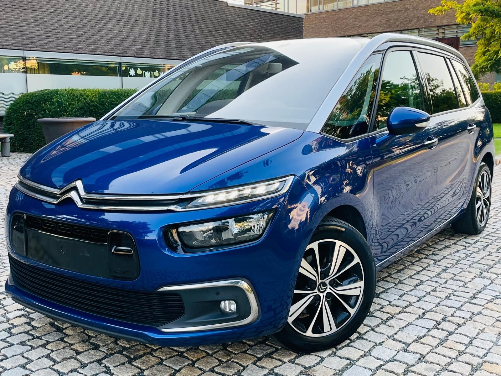 Citroën Grand C4 Picasso, 2.0HDi MANUÁL 7MÍST SENZORY