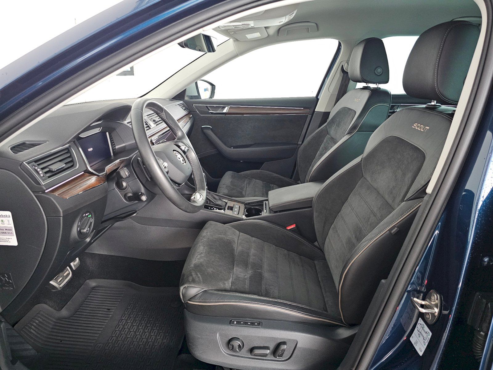 Škoda Superb, 2.0TDi 147kW 4X4 DSG SCOUT - fotka 6