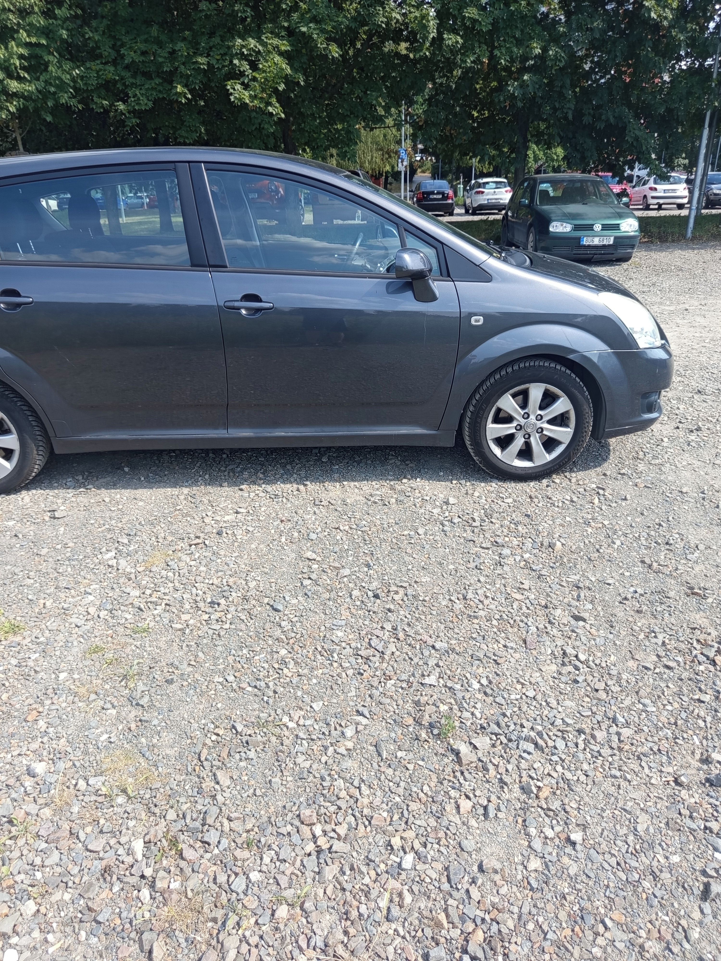 Toyota Corolla Verso, 2.2 d-4d 100kw - fotka 3