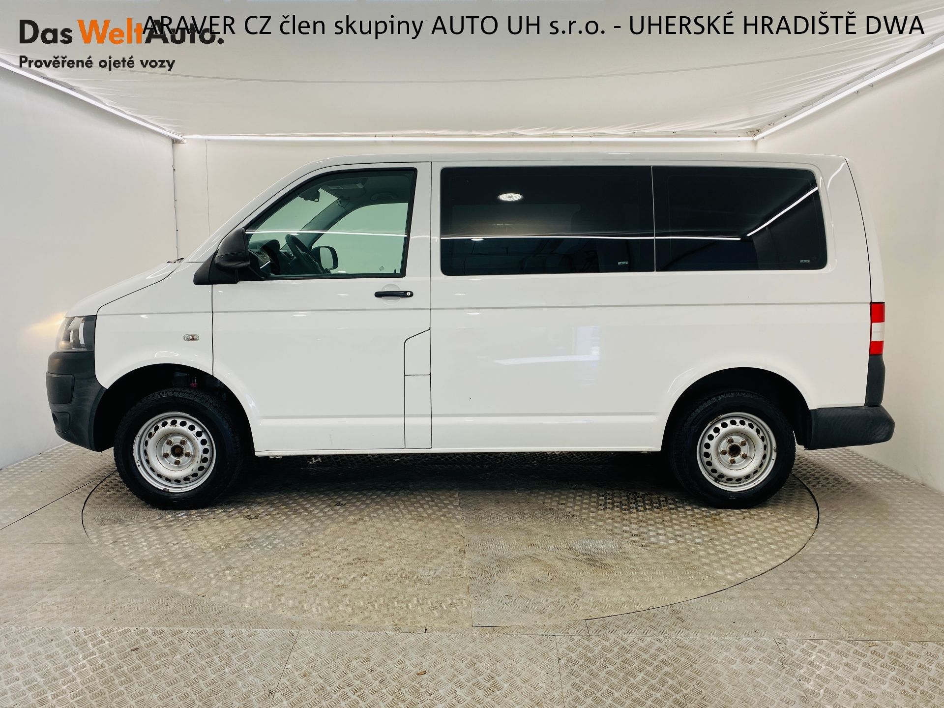 Volkswagen Transporter, 2.0 TDI 75kW 9Míst - fotka 3