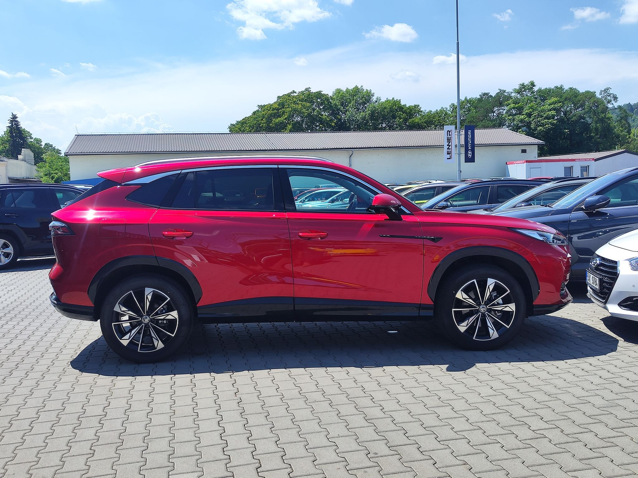 MG HS, 1.5 T/125kW Exclusive DCT - fotka 4