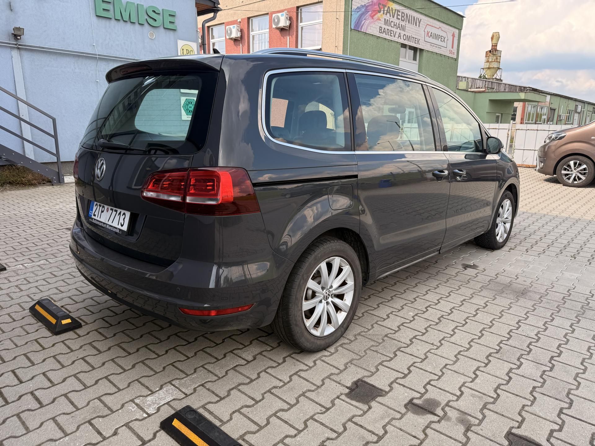 Volkswagen Sharan, 1,4TSi DSG HIGHLINE 7Míst - fotka 5
