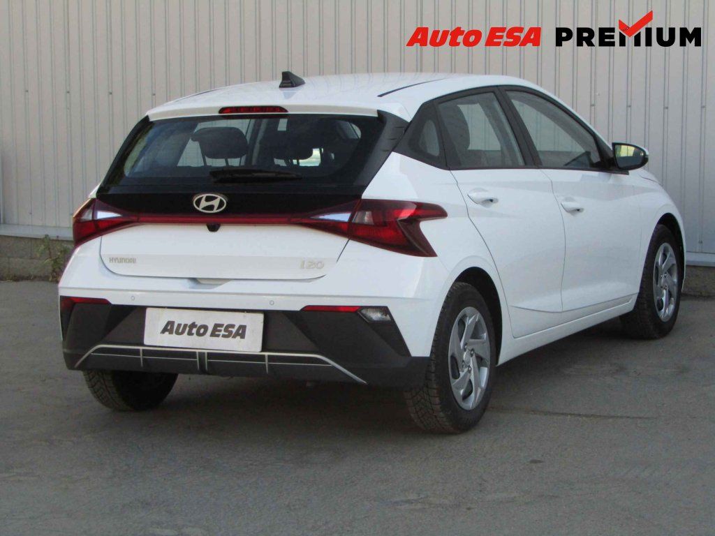 Hyundai i20, 1.2i,1.maj,ČR,STK2/28 - fotka 4