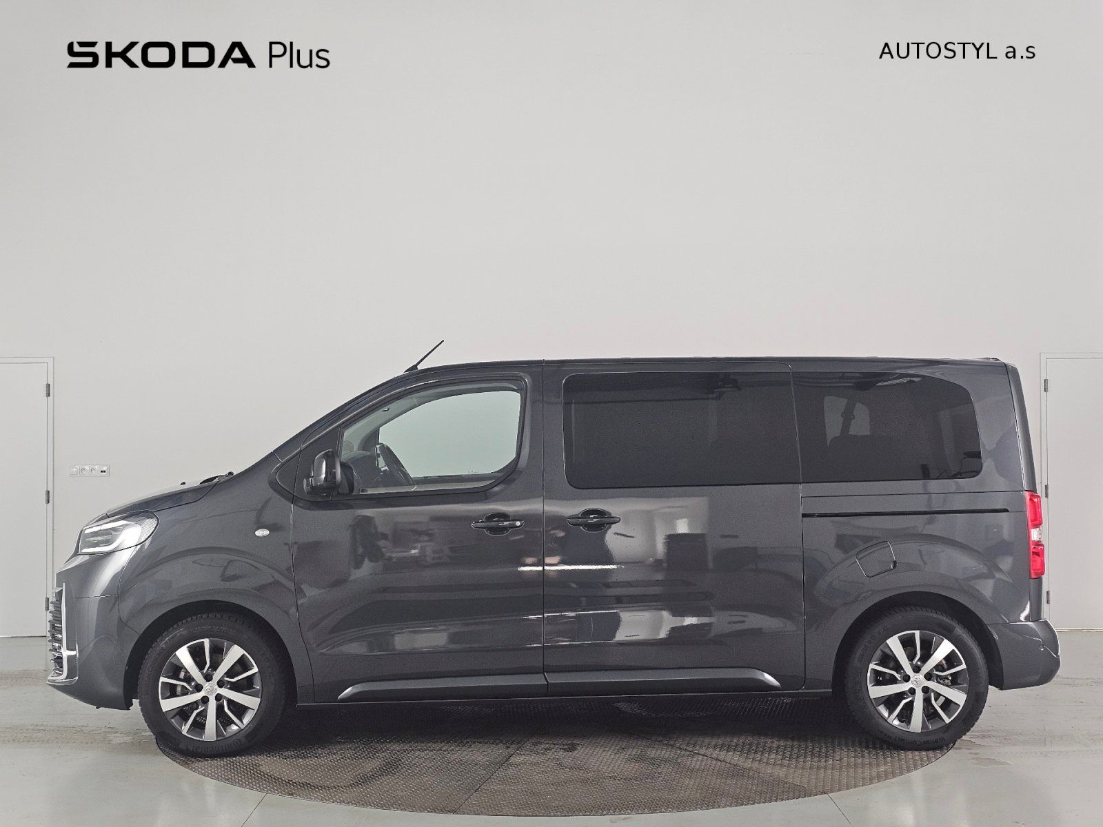 Toyota Proace Verso, L1 2.0D 180k 8AT FAMILY 8S WEB - fotka 3