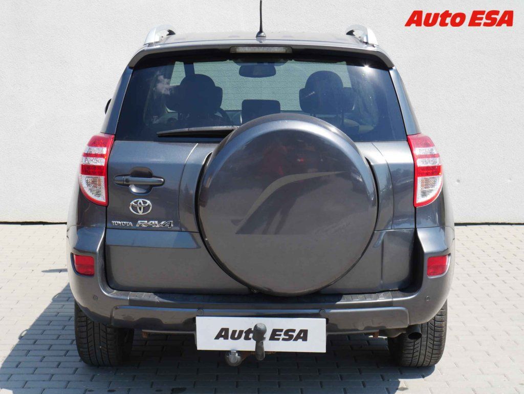 Toyota Rav4, 2.2D-4D,ČR - fotka 5