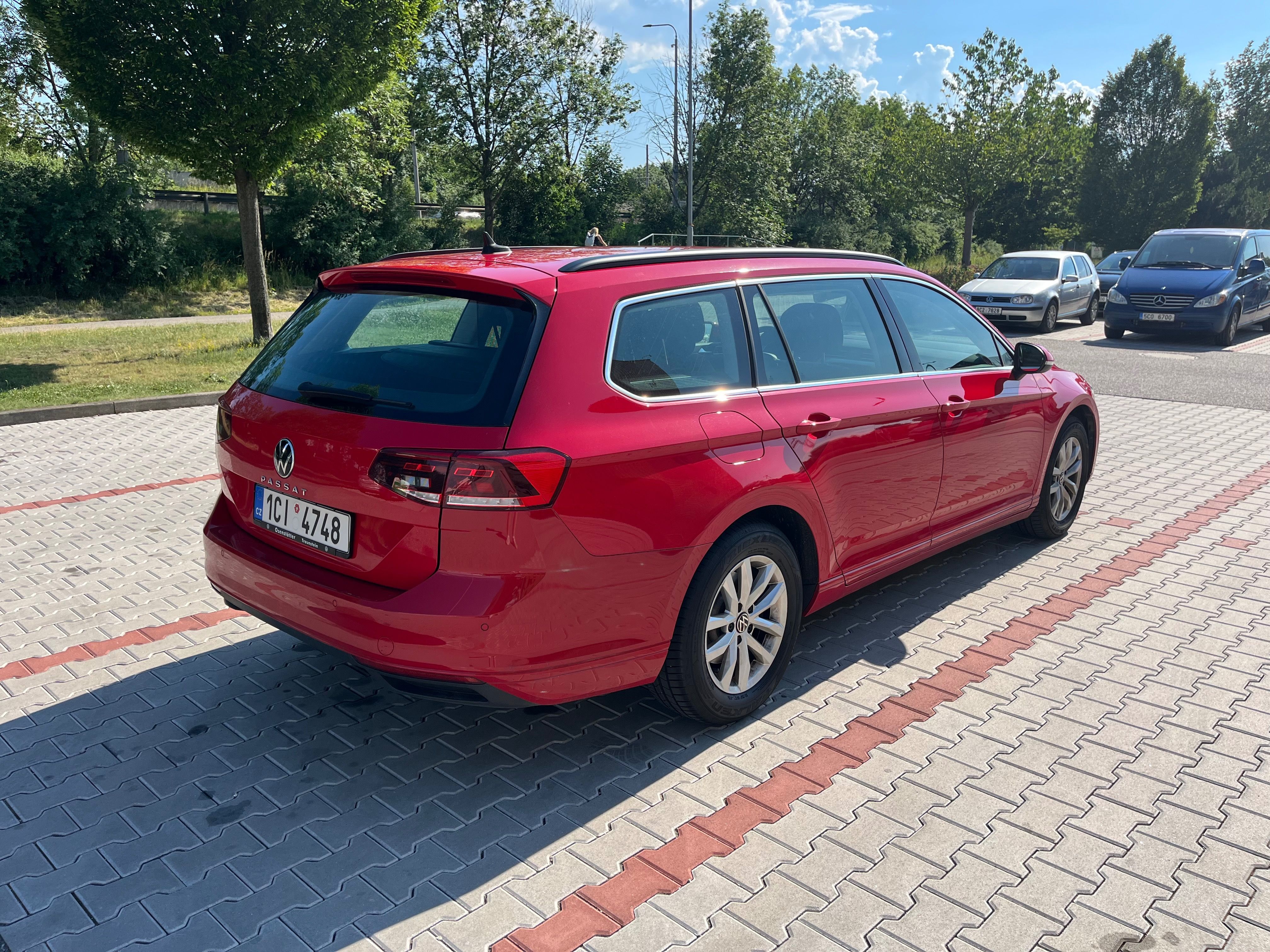 Volkswagen Passat, 2.0 TDI, Automat, LED, Virtual - fotka 6