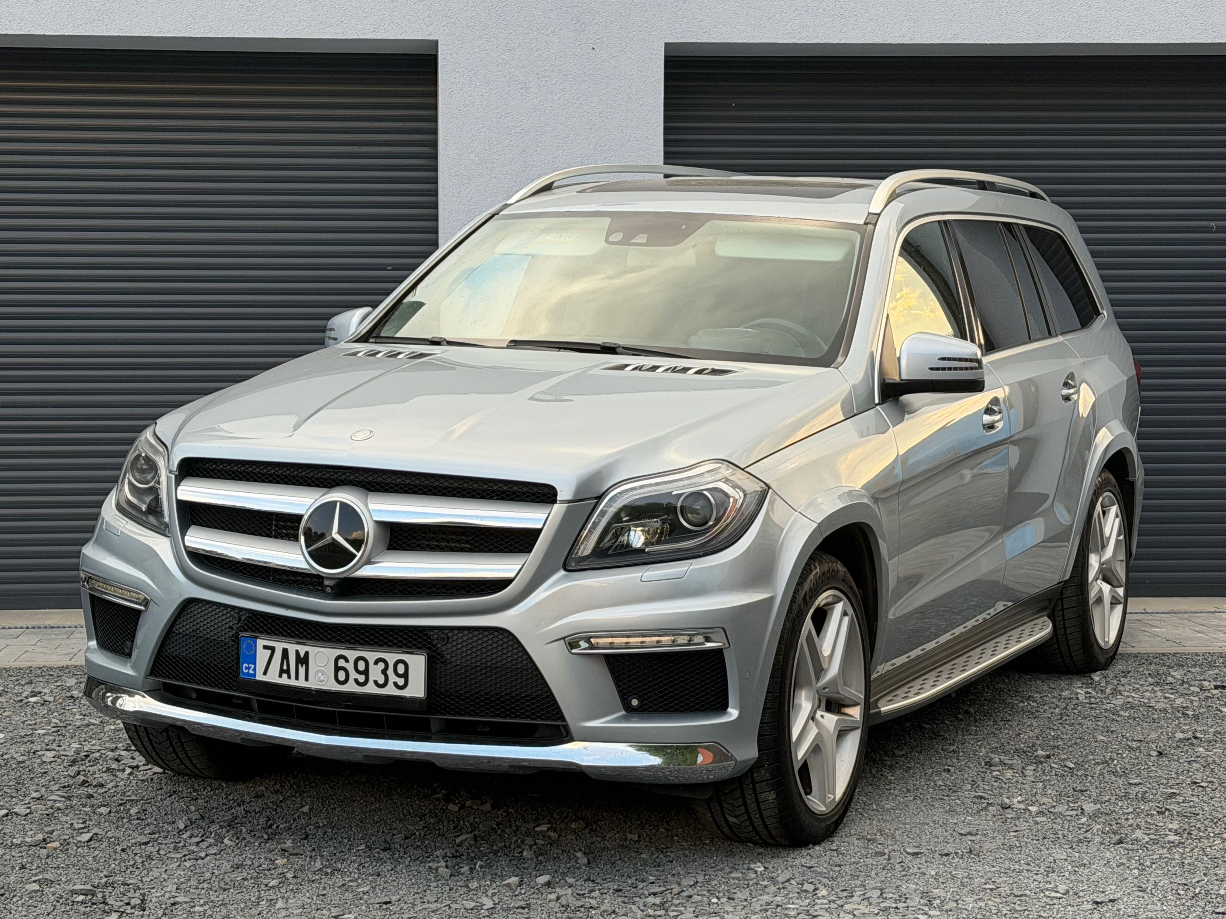 Mercedes-Benz GL, GL 350 4MATIC 7 MÍST
