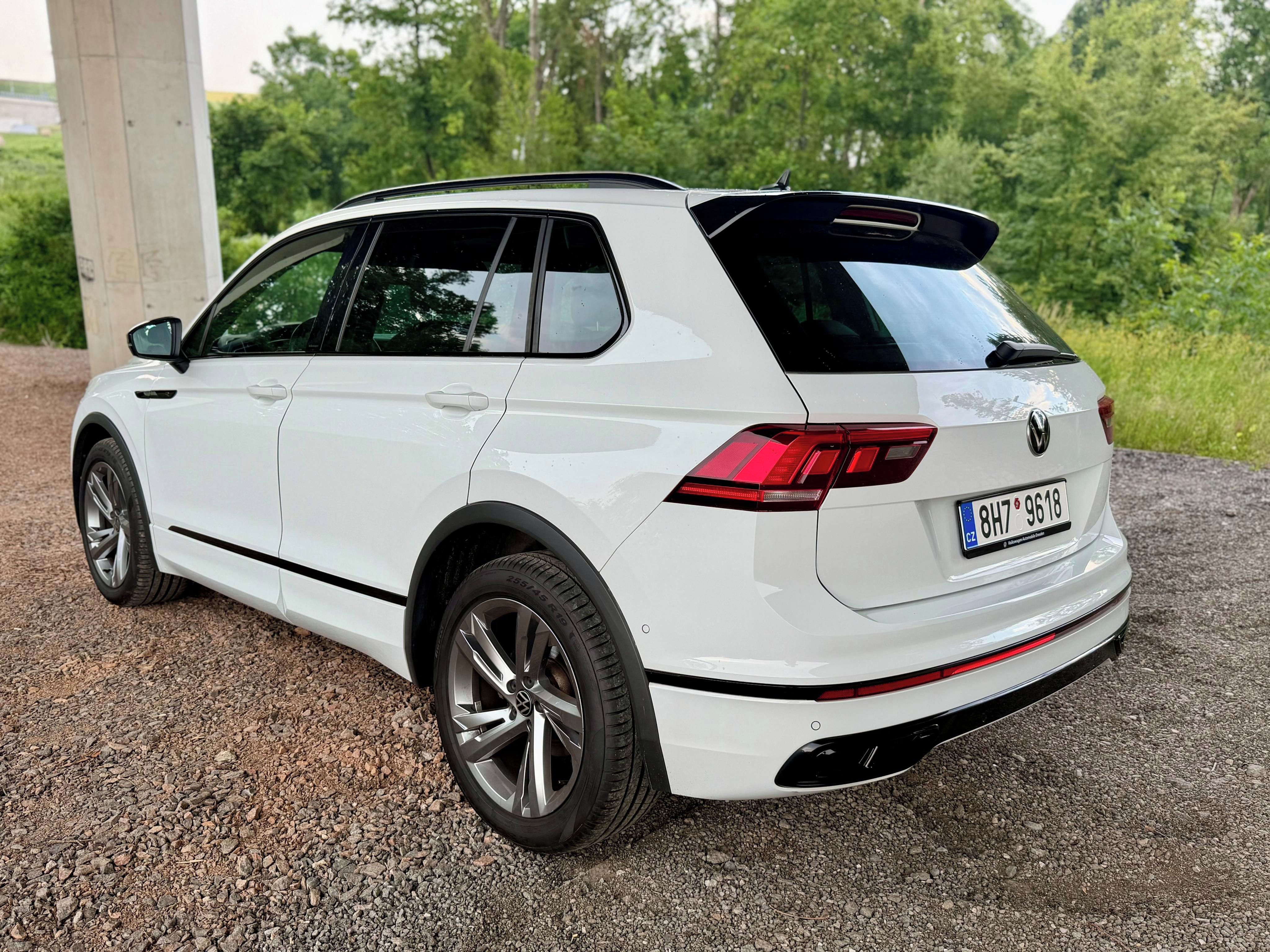Volkswagen Tiguan, R-Line 2.0 TDI 110 kW DSG LED - fotka 3
