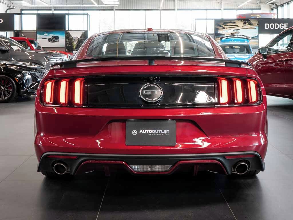 Ford Mustang, 5.0 V8 GT California Special - fotka 5