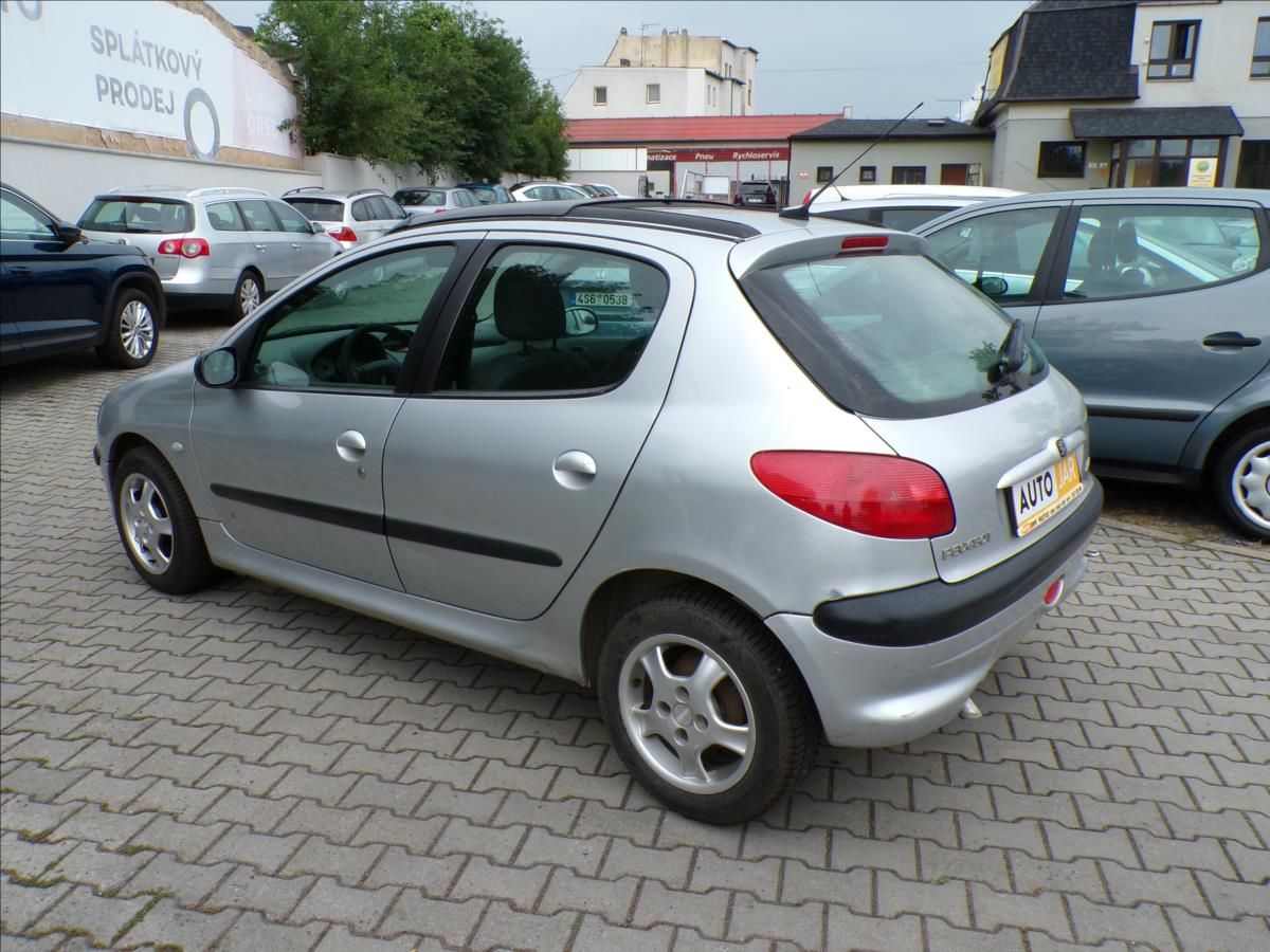 Peugeot 206, 1,4 i - fotka 6