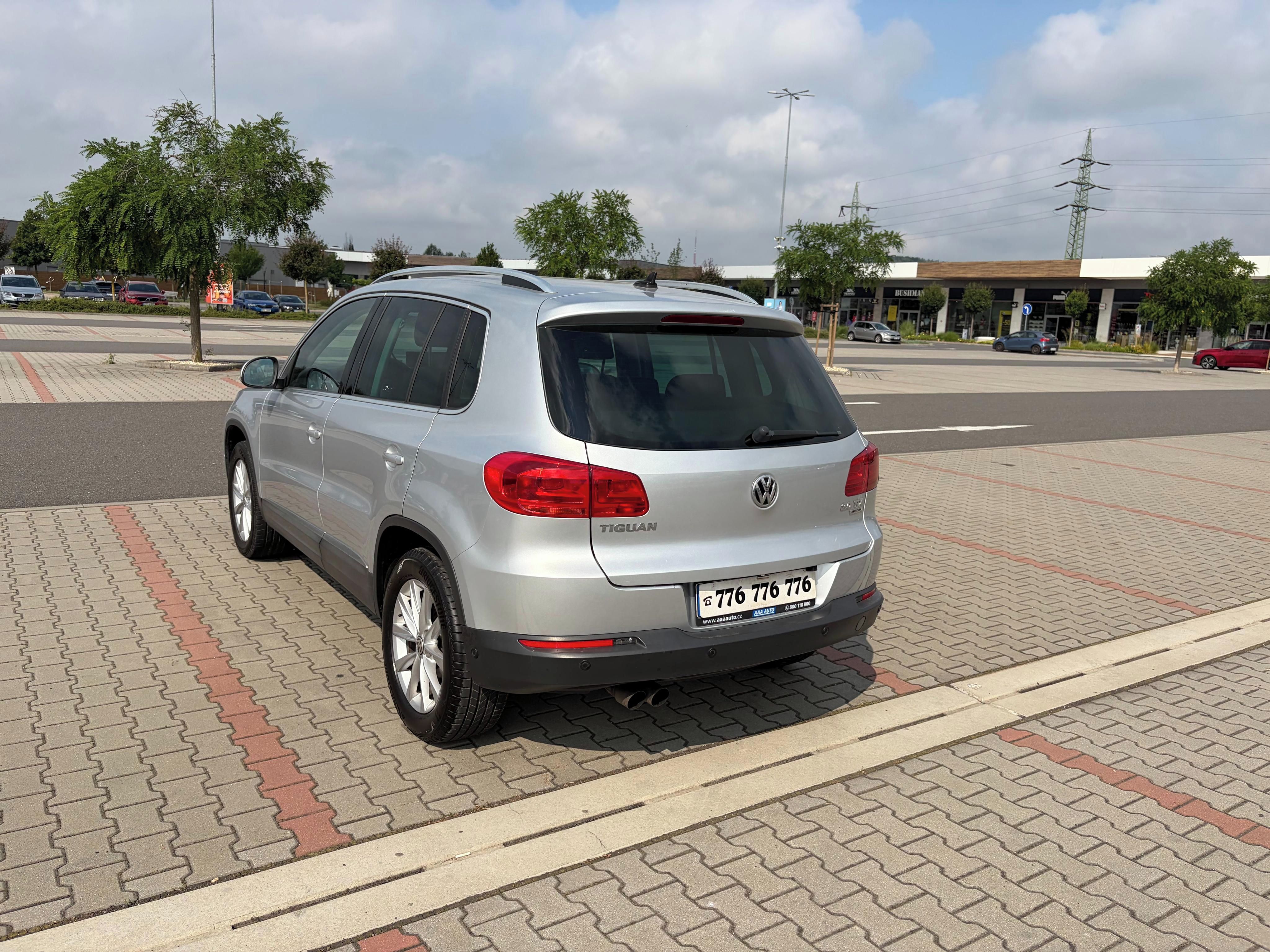 Volkswagen Tiguan, 2.0 TDi DSG 4x4 TOP VÝBAVA - fotka 5