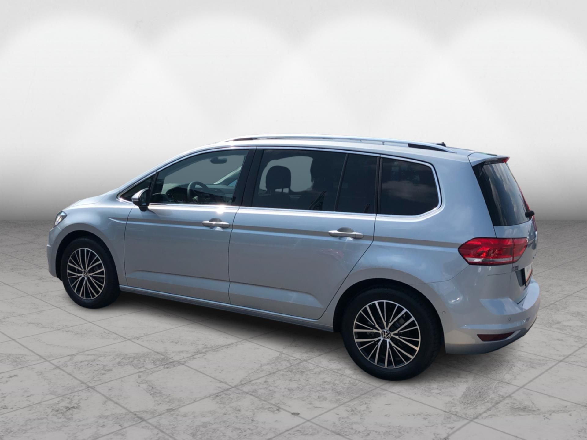 Volkswagen Touran, Touran People 1,5 TSI 110 kW E - fotka 4