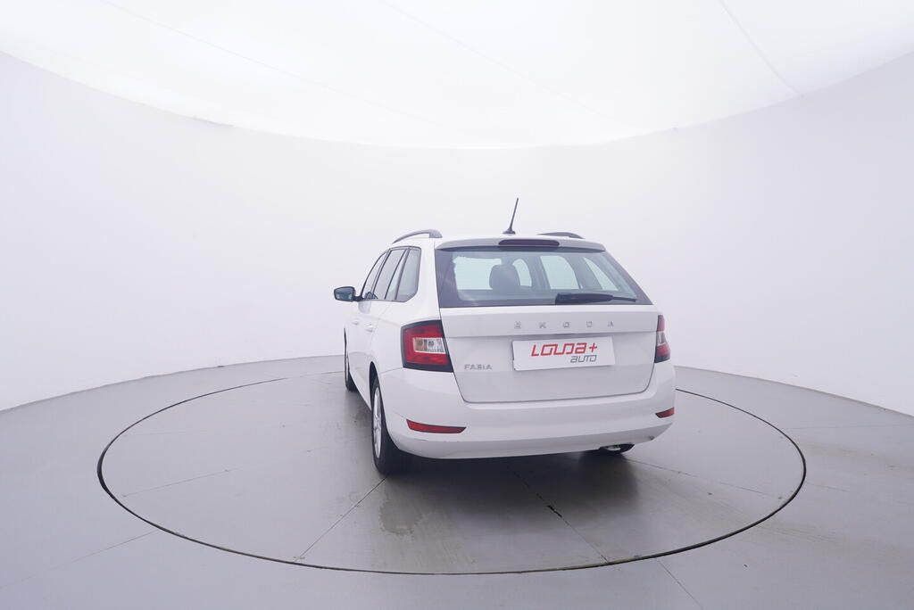 Škoda Fabia, Tour 1.0 TSI 70 kW - fotka 4