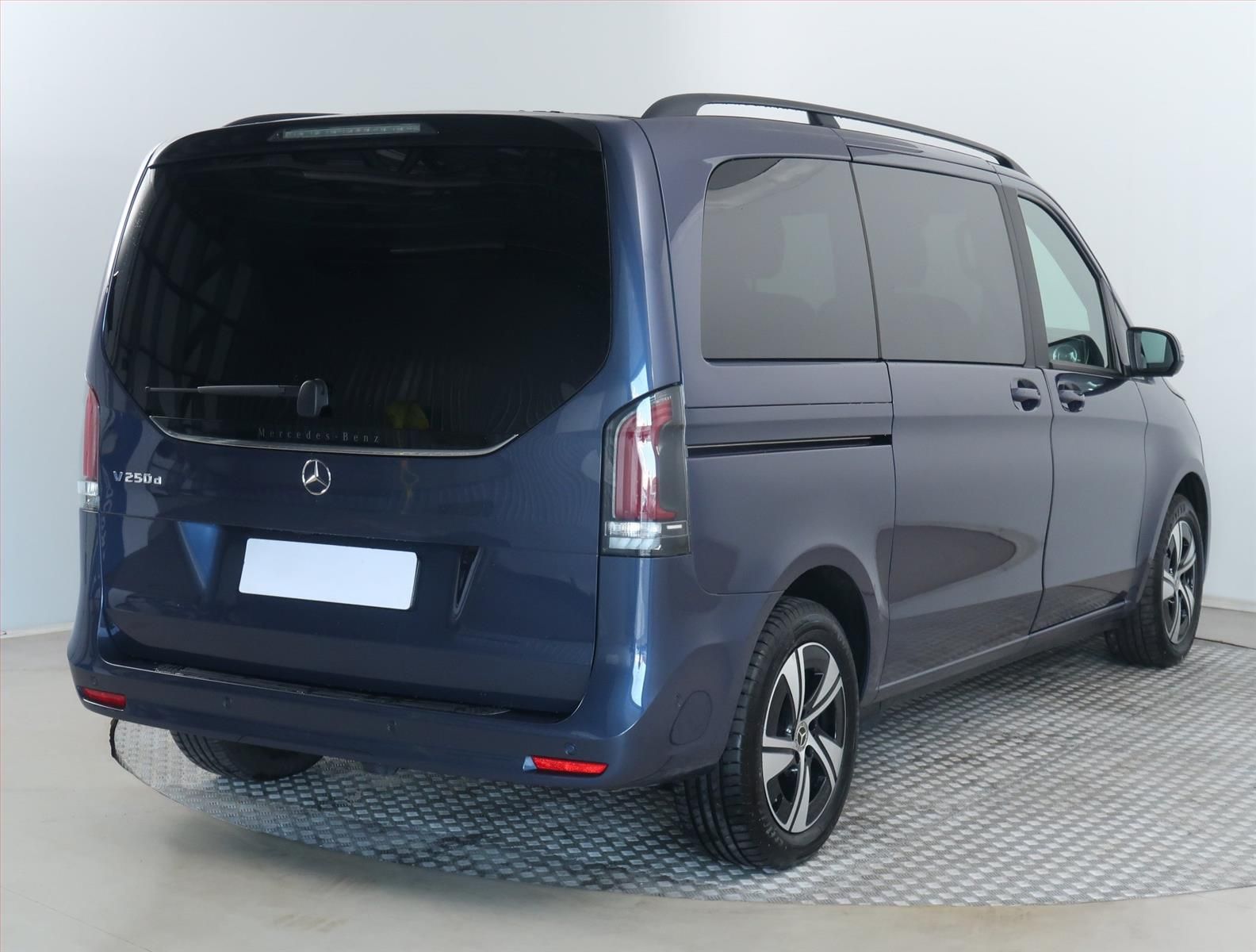 Mercedes-Benz Třídy V, 250 d, 6 míst, K, STYLE - fotka 5