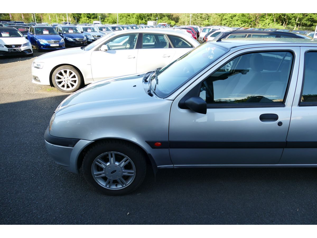 Ford Fiesta, 1,3 44KW KLIMA - fotka 5