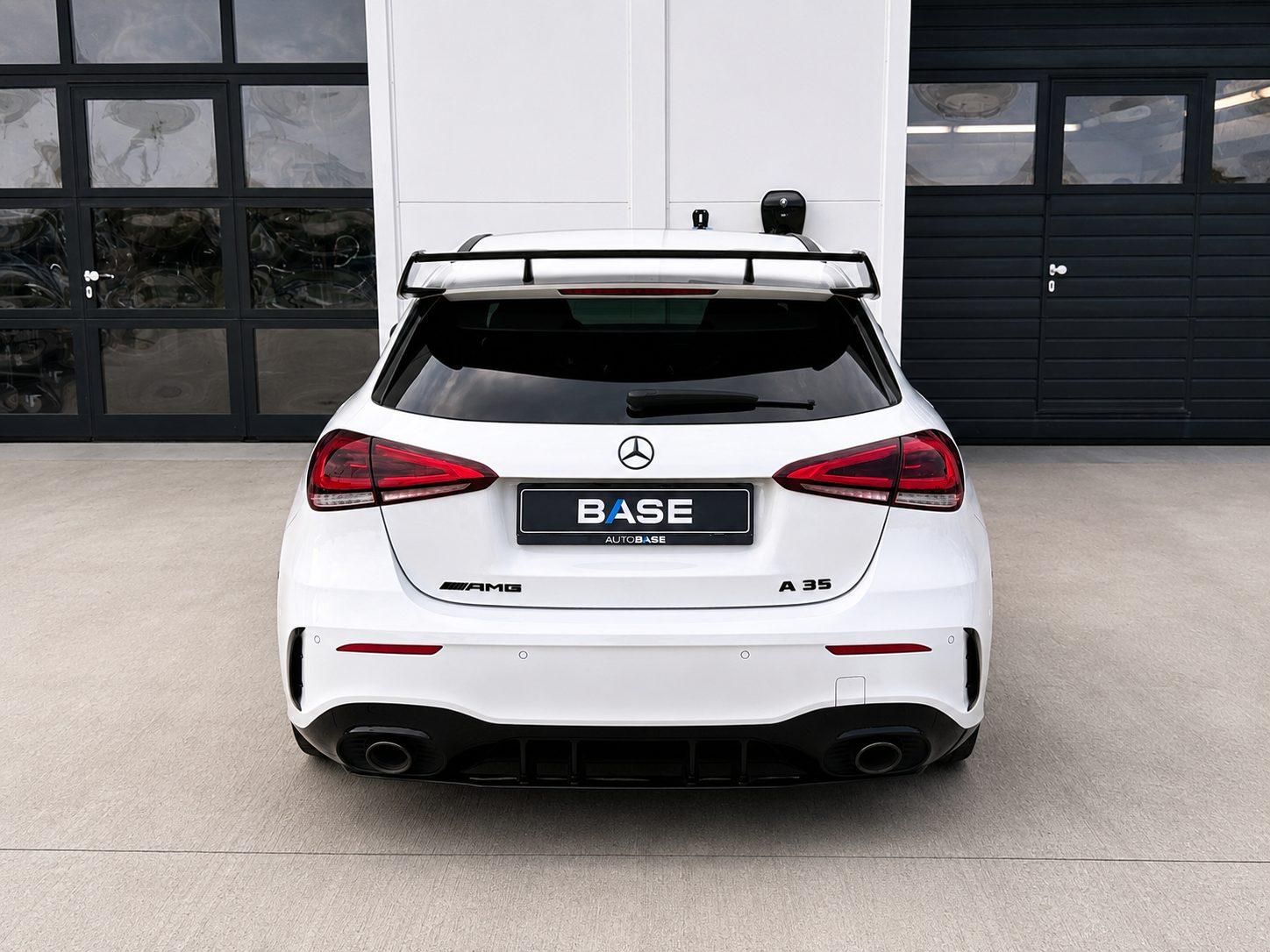 Mercedes-Benz Třídy A, 35 AMG 4M EDITION 55 - fotka 5
