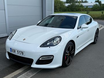 Porsche Panamera GTS, 316 kw