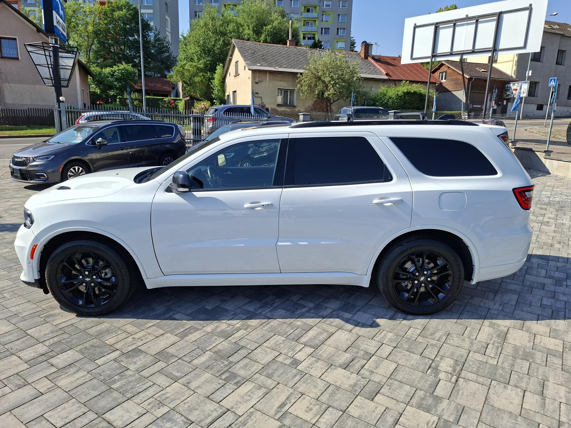 Dodge Durango, 5,7L V8 4x4, Max výbava, tažné - fotka 4