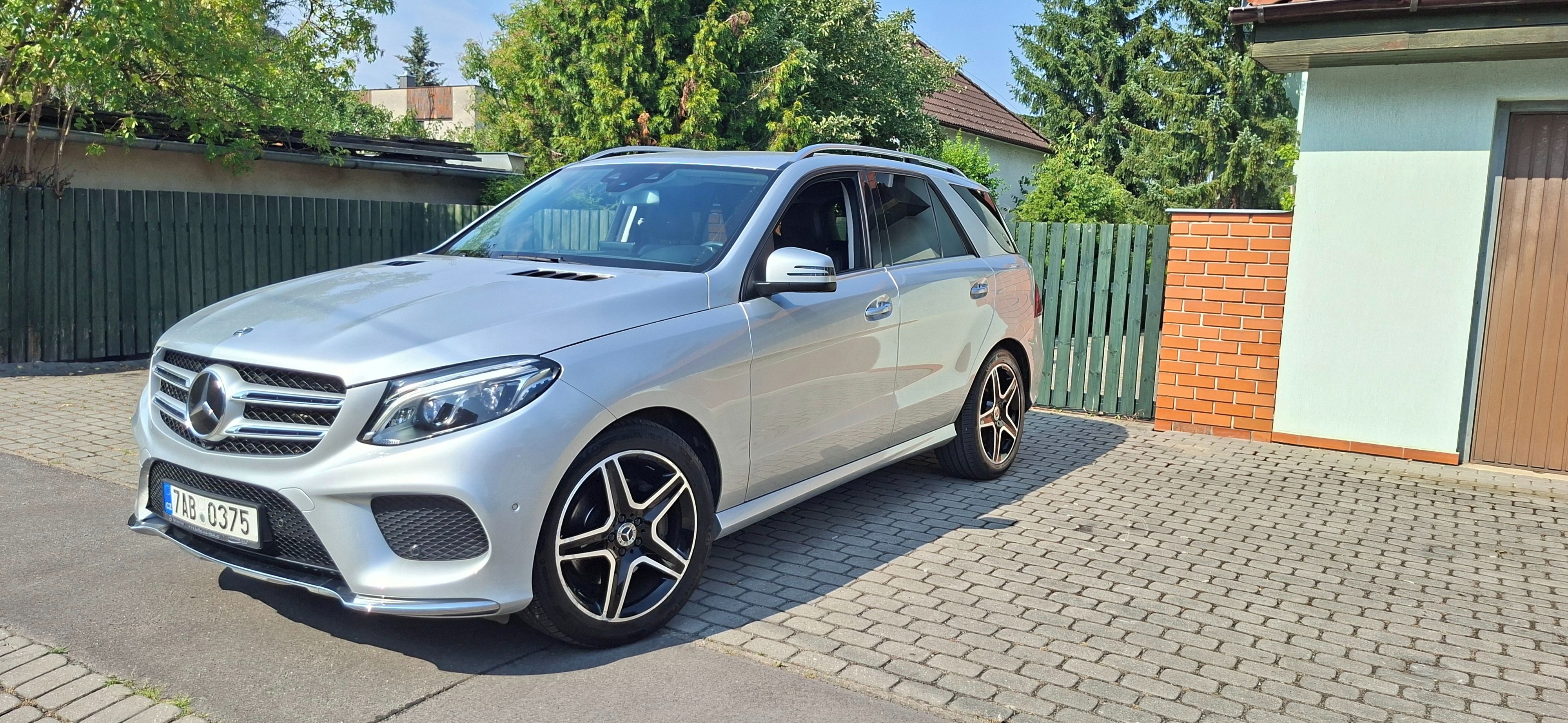 Mercedes-Benz GLE, 350d Amg paket ČR-1.m