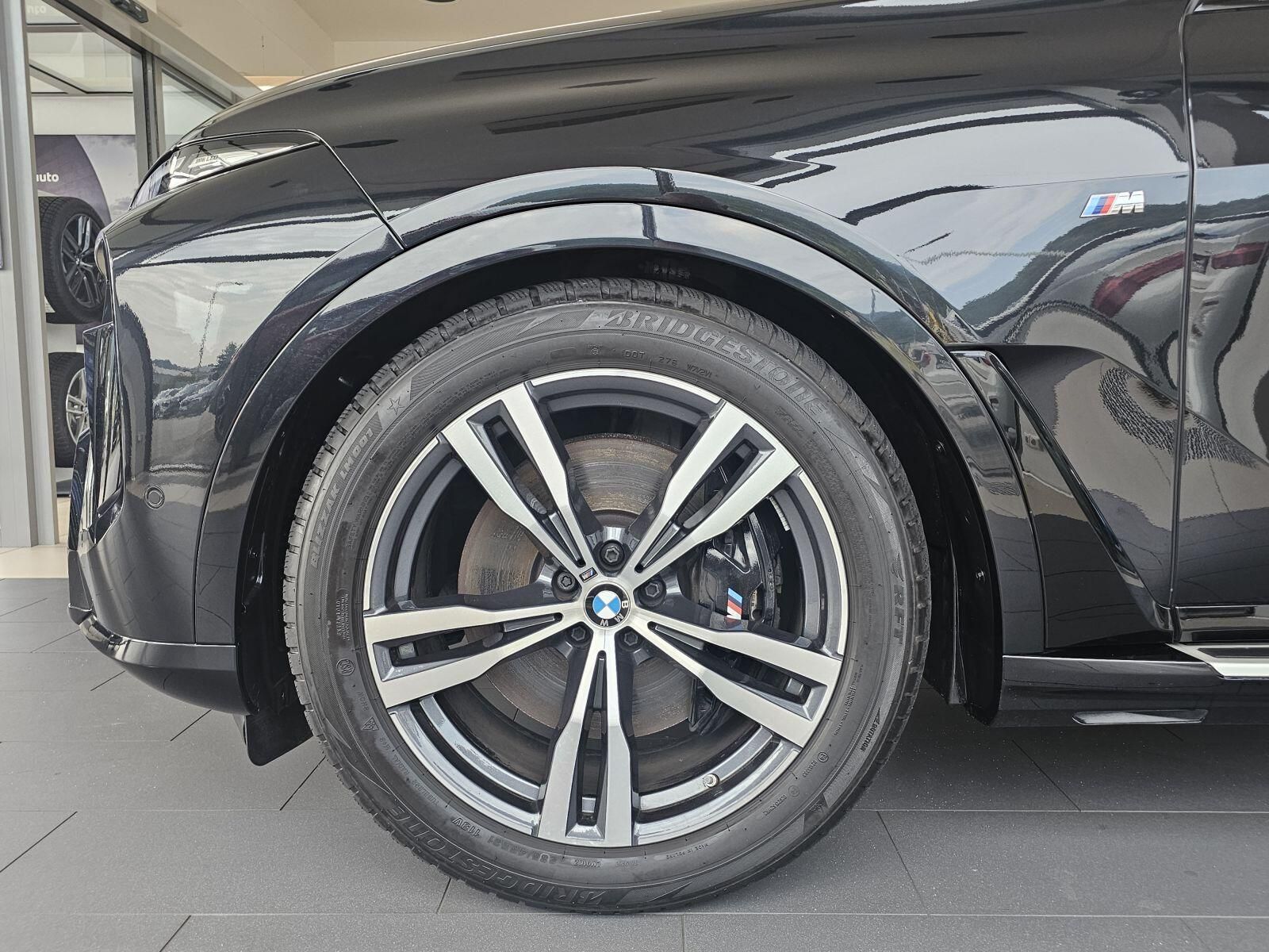BMW X7, xDrive40d - fotka 3