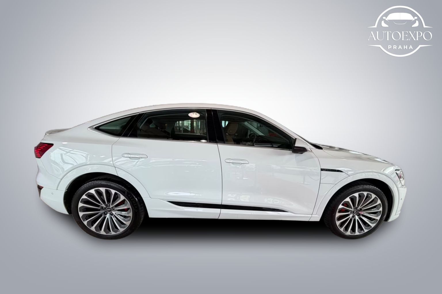 Audi Q8 e-tron, QUATTRO*MATRIX*S-LINE*ACC*AHK - fotka 4
