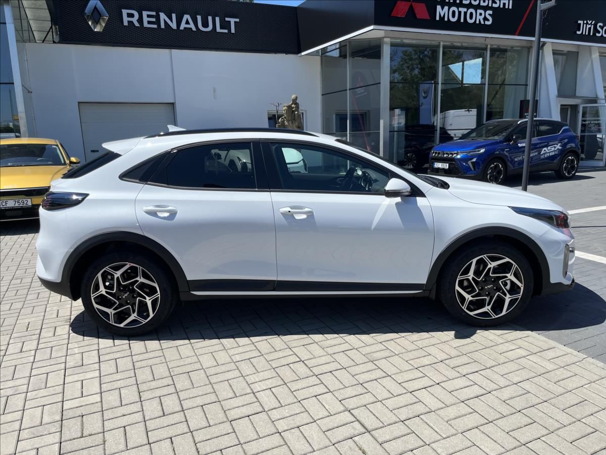 Kia XCee´d, 1,6 T-GDI 132 KW  GT-LINE - fotka 4