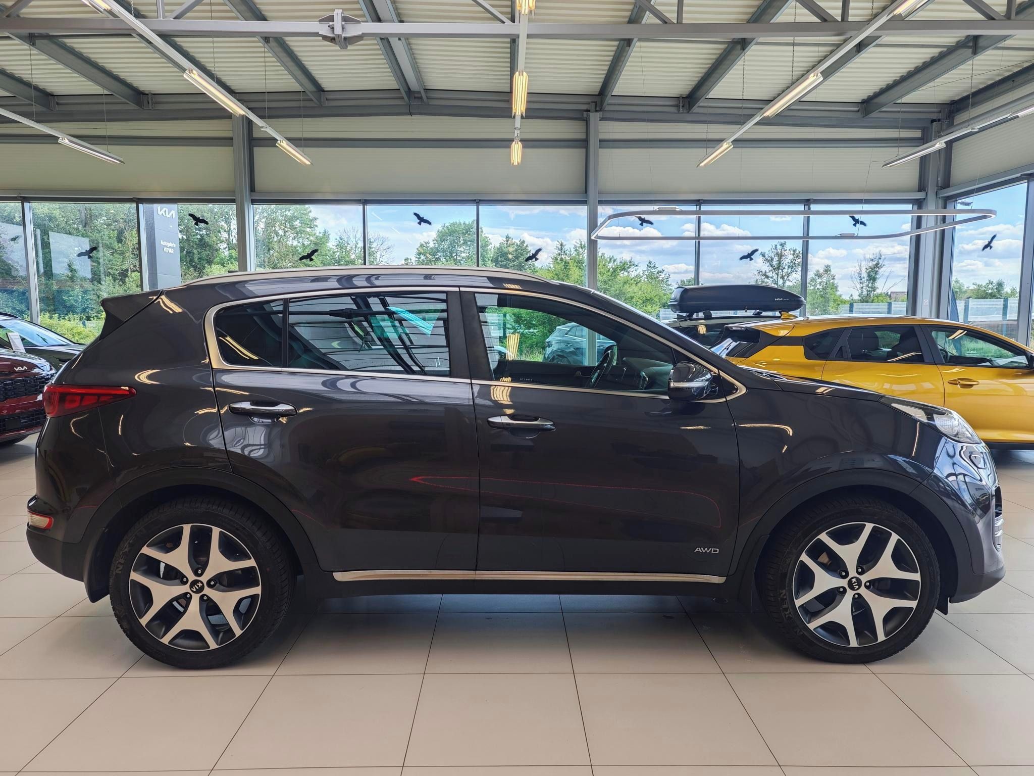 Kia Sportage, 2,0 CRDi 136kW 4x4 GT Line - fotka 5