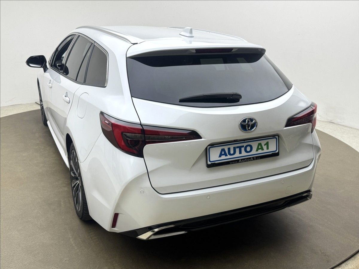Toyota Corolla, 1,8 HYBRID STYLE ACC 1.MAJ ČR - fotka 6