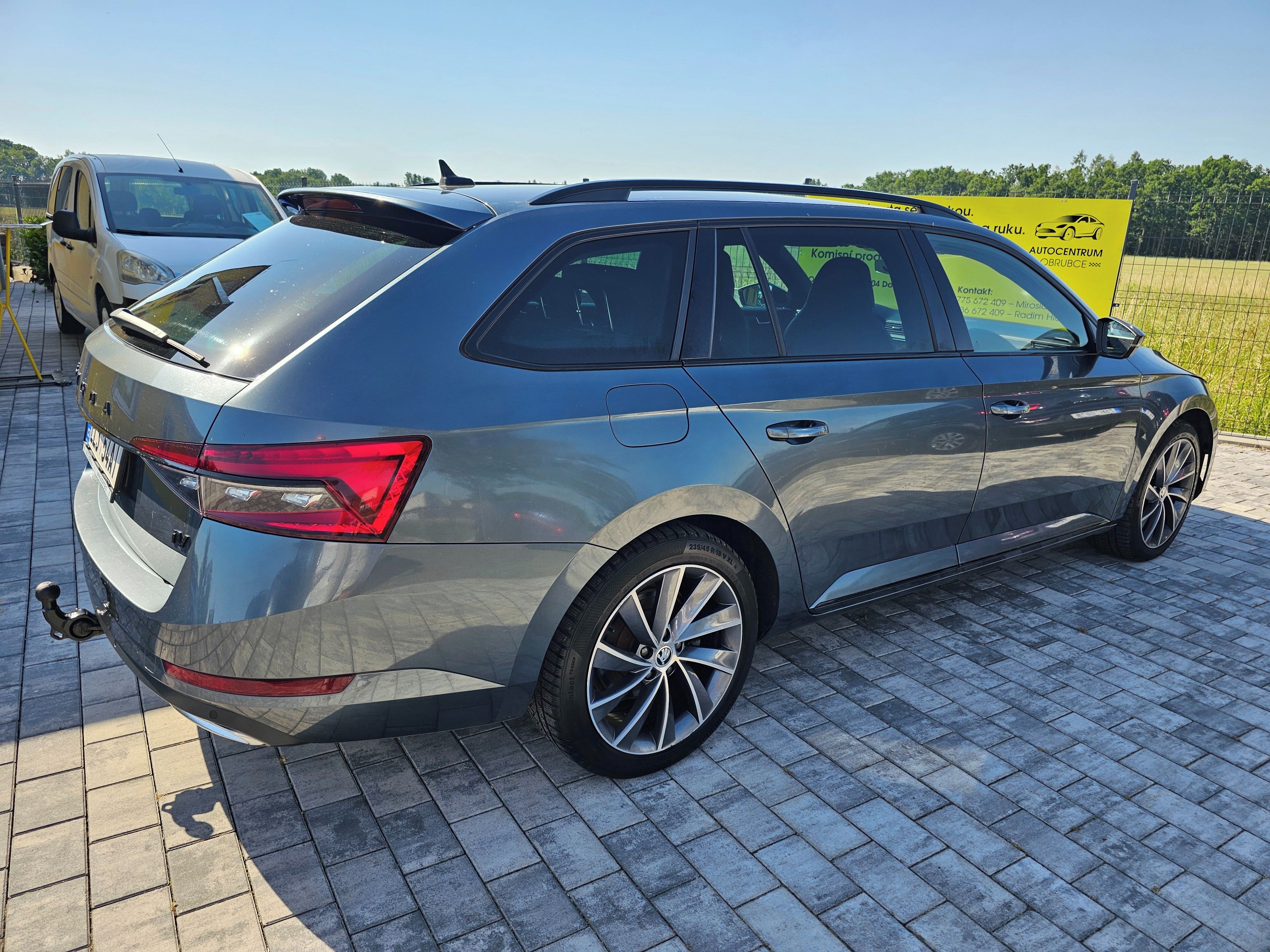Škoda Superb, 1.4 TSI 160kW iV SportLine DSG - fotka 5