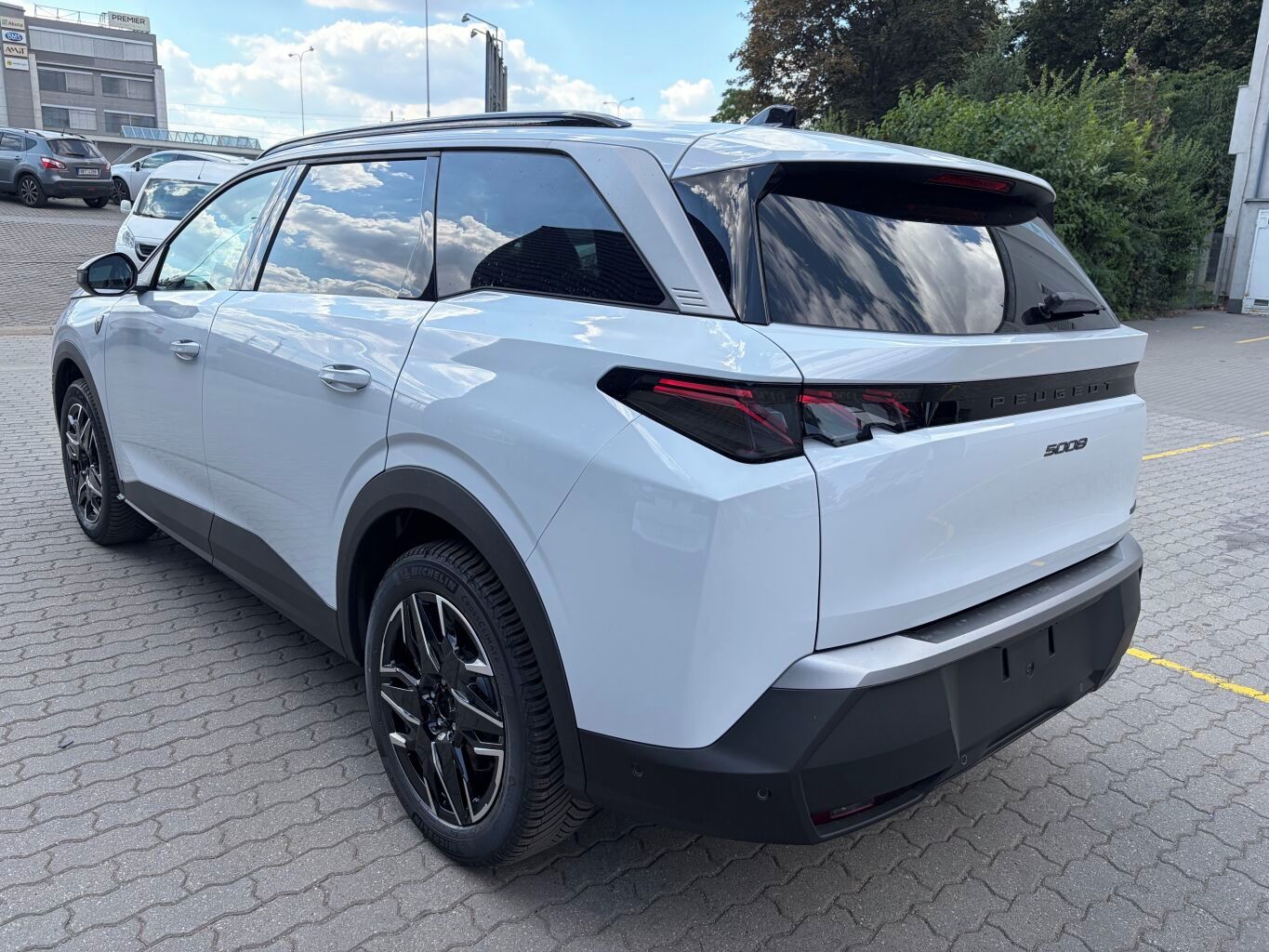 Peugeot 5008, GT Hybrid 145 e-DCS6- - KAMERY - fotka 6