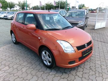 1.3i 68kw,klima