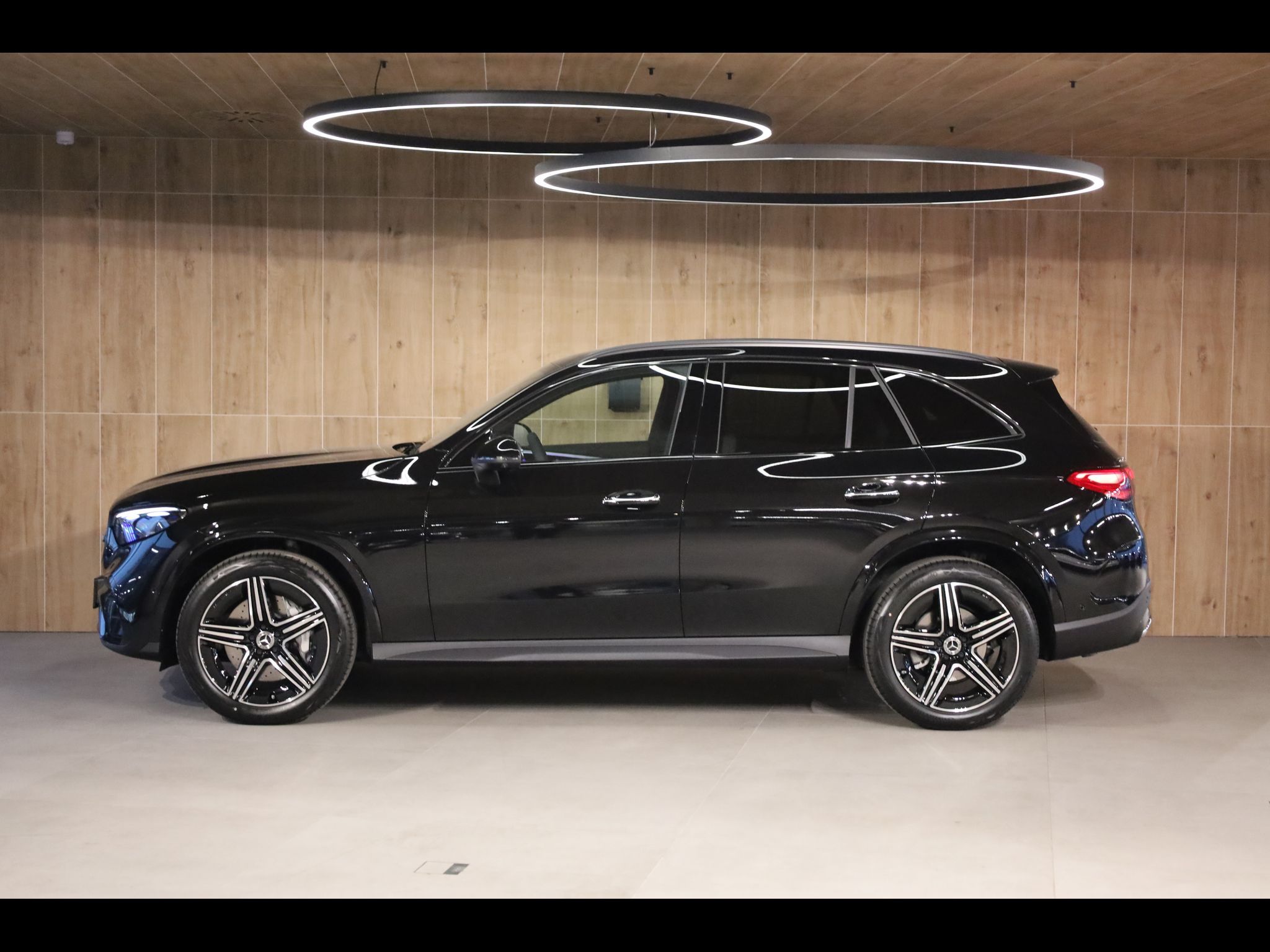 Mercedes-Benz GLC, 220d 4MATIC, DISTRONIC, Tažné - fotka 3