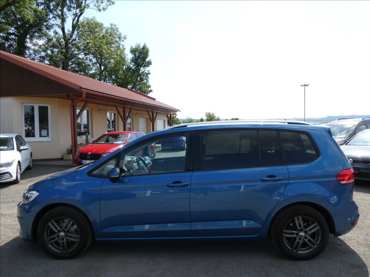 Volkswagen Touran, 1,4 TSi 110kW DSG,LED,serviska - fotka 6