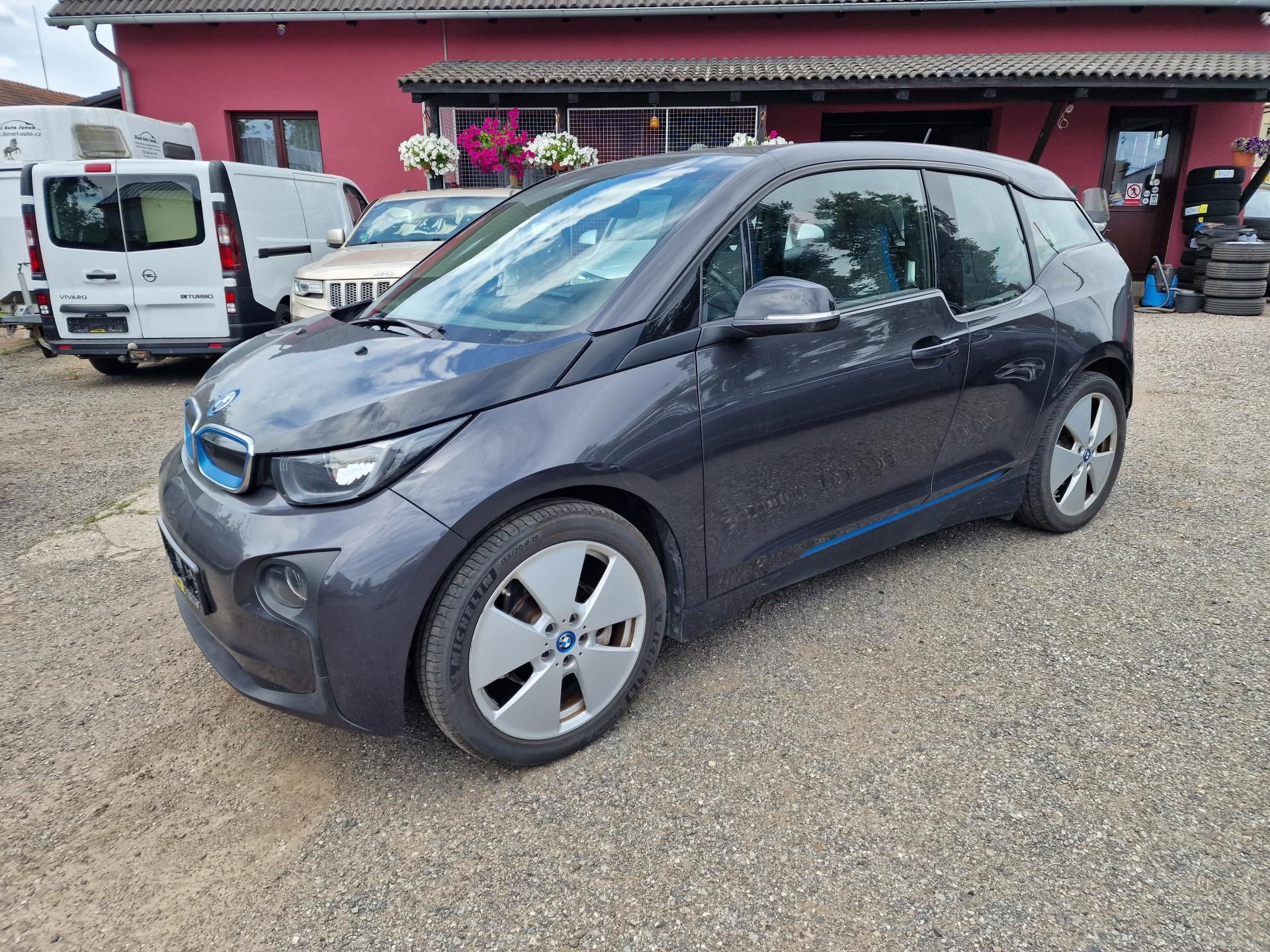 BMW i3, i3 REX VÝBAVA