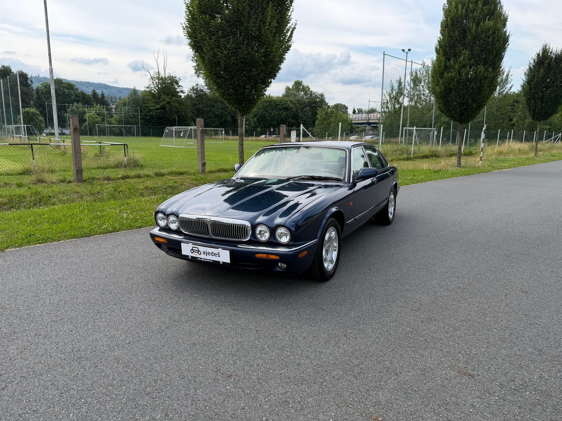 Jaguar XJ, V8 4.0 Sovereign Automat