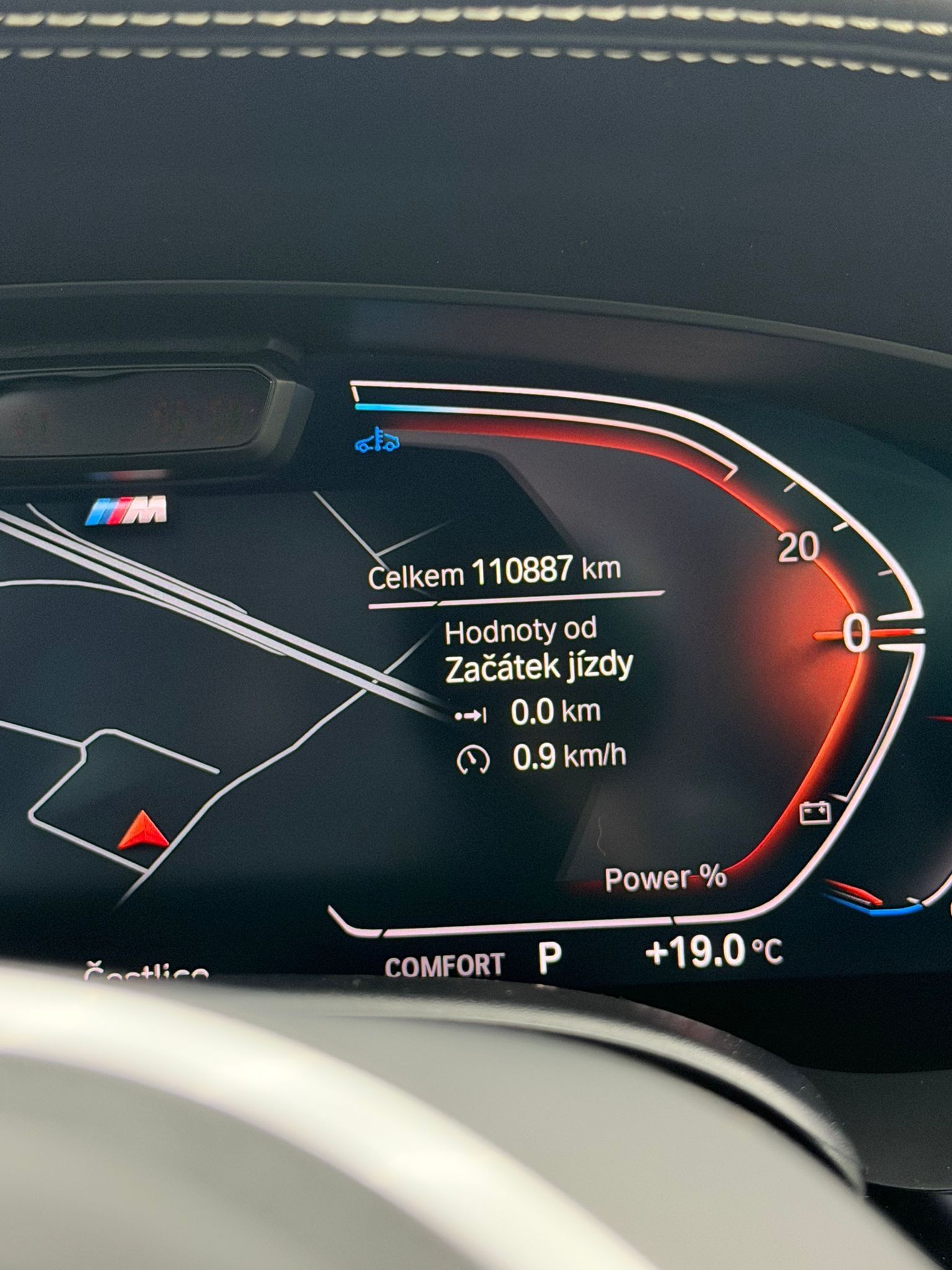 BMW Řada 5, BMW 540i XDRIVE - fotka 4