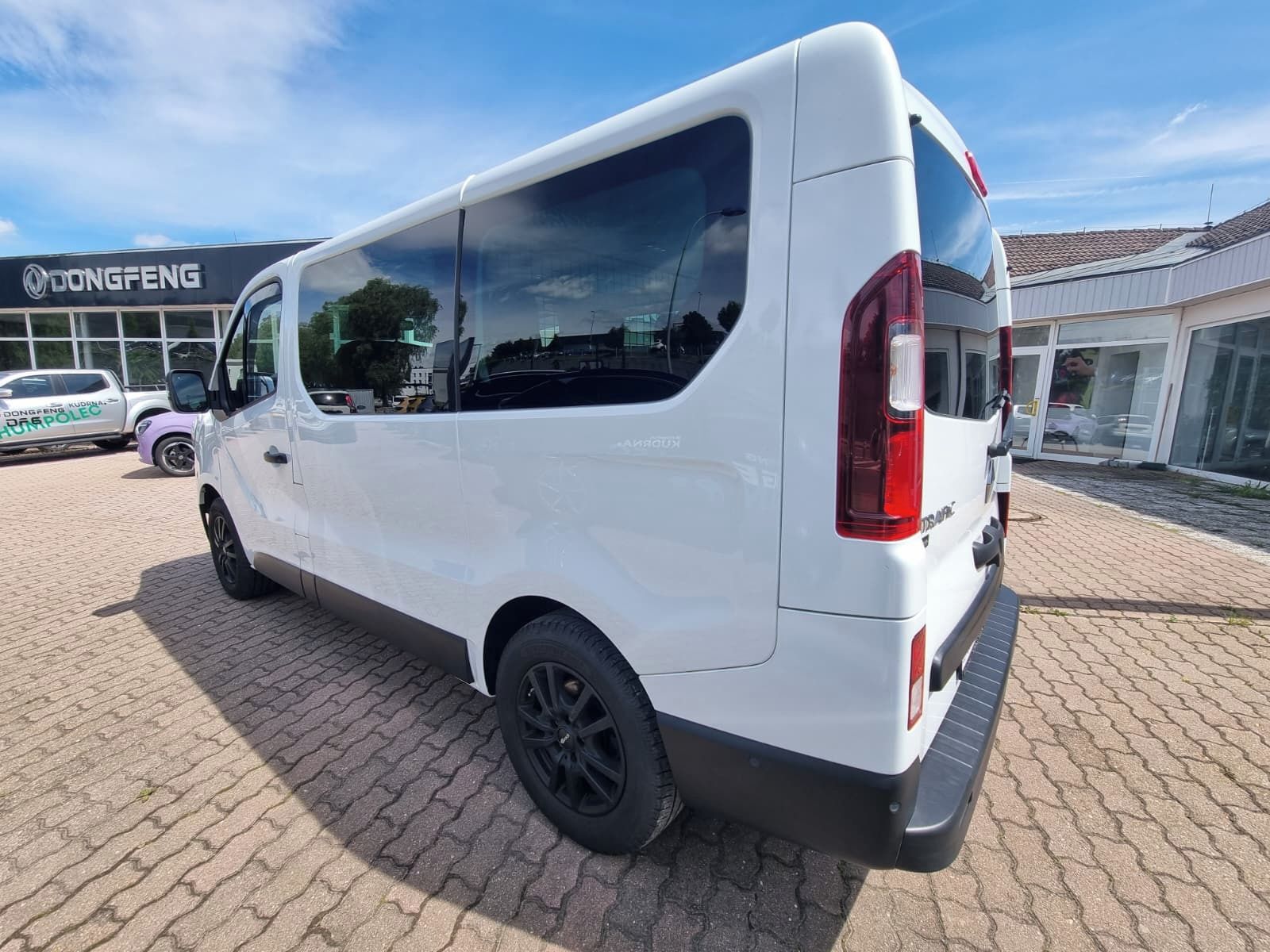Renault Trafic, L1 Blue dCi 170 automat - fotka 5