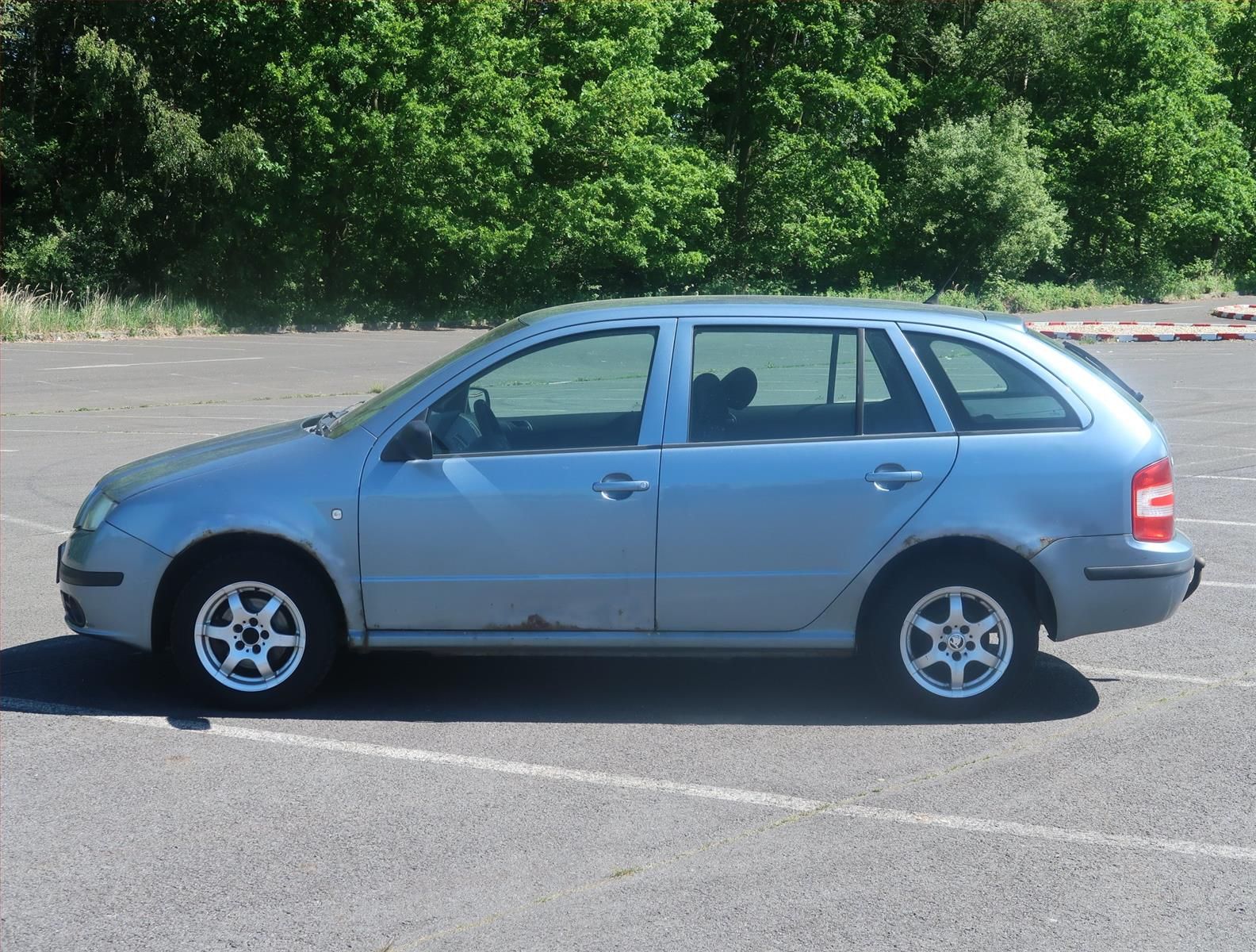 Škoda Fabia, 1.4 16V, Ambiente, Tažné - fotka 3
