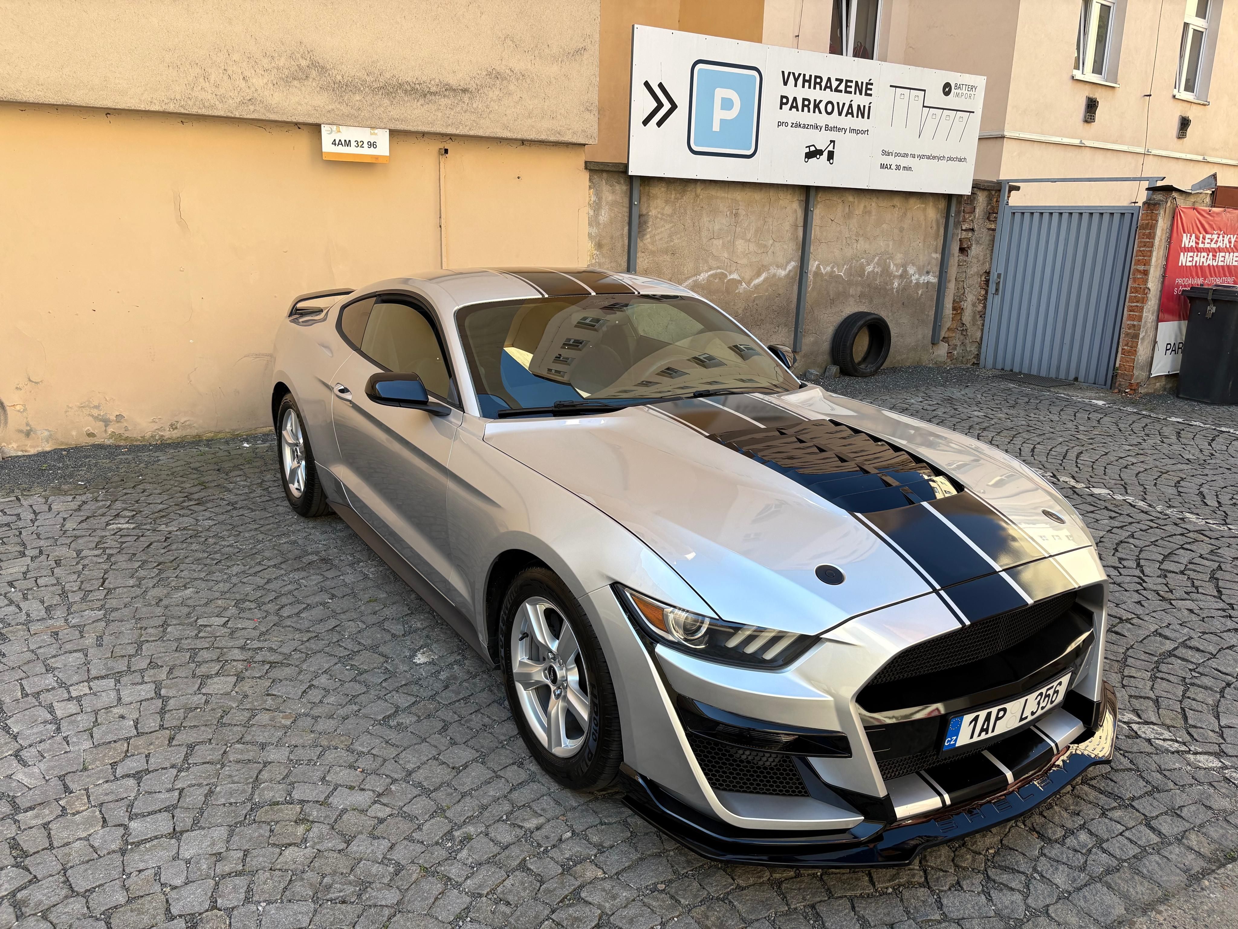 Ford Mustang, Ford Mustang 3.7 V6 - fotka 5