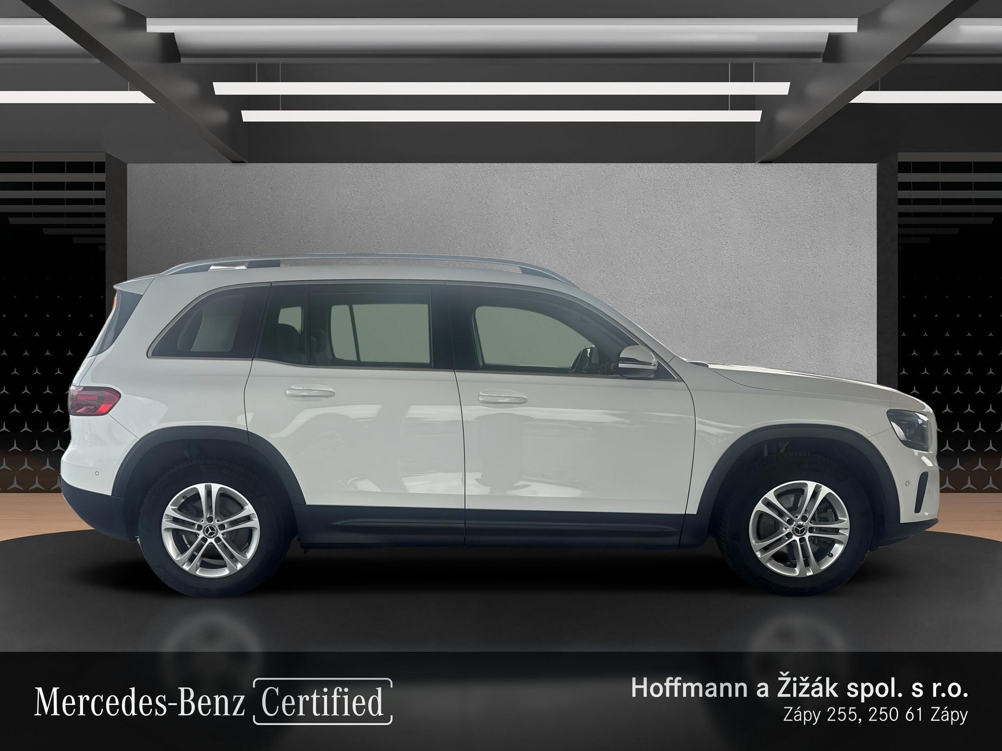Mercedes-Benz GLB, 220 4MATIC - fotka 4