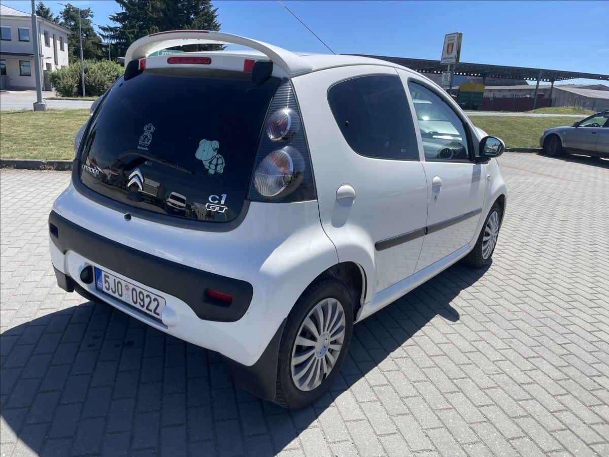 Citroën C1, 1,0 i 50kw CZauto,po STK,Klima - fotka 4