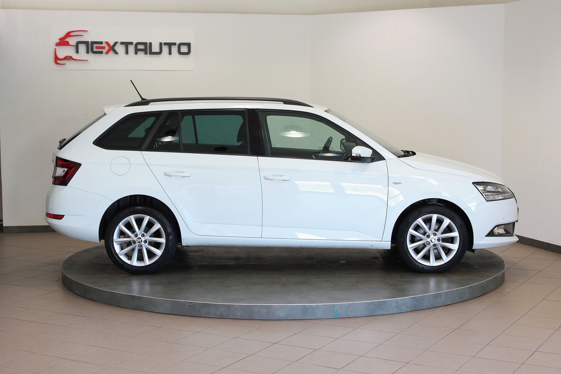 Škoda Fabia, 1.0 TSI 81kW SOLEIL, 1.MAJITEL - fotka 6