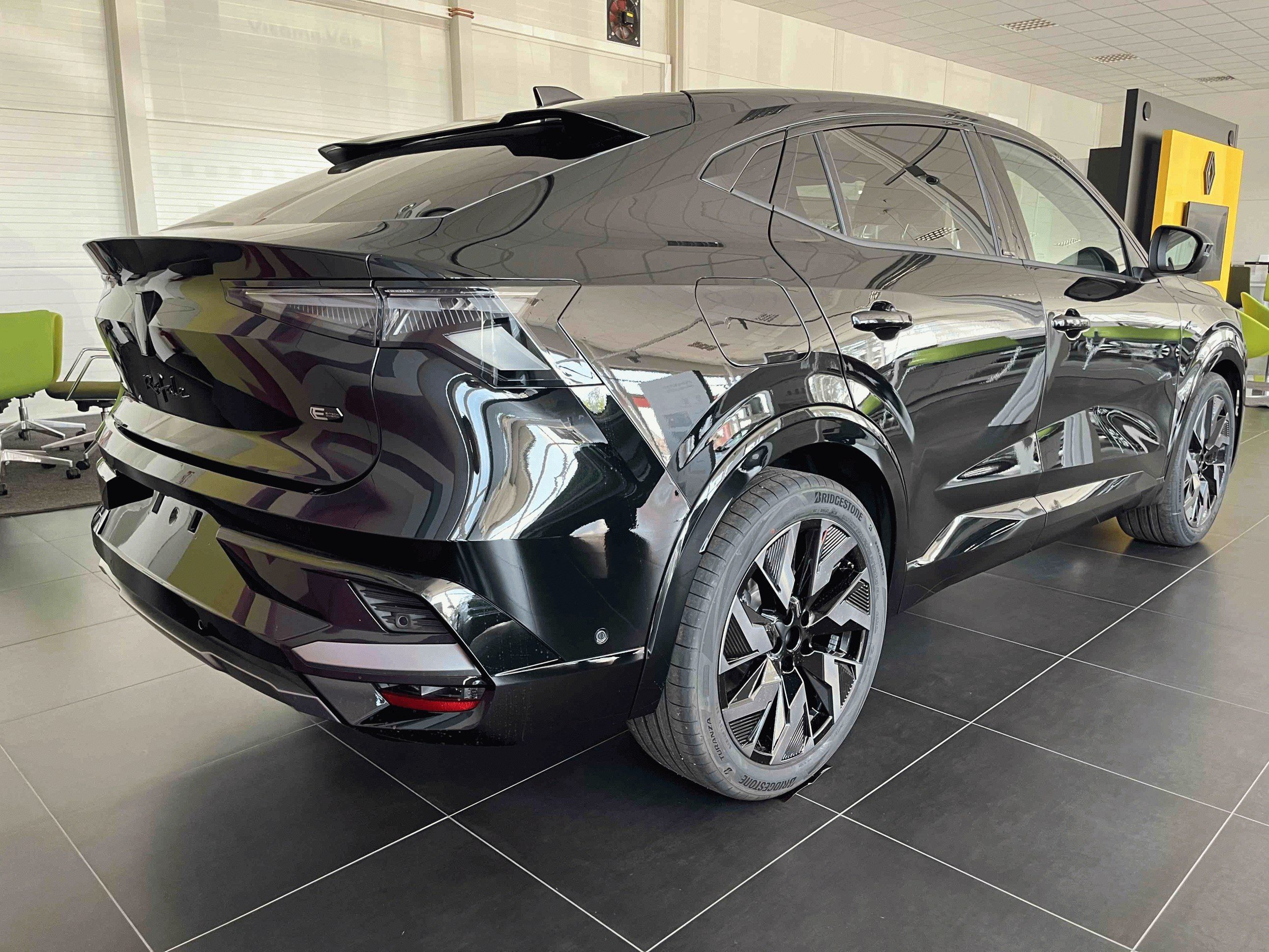 Renault Rafale, esprit Alpine E-Tech full hybr - fotka 5