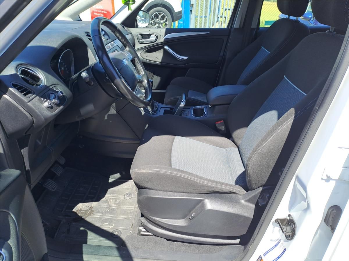 Ford S-MAX, 1,6 EcoBoost 118kW KOUPENO CZ - fotka 5