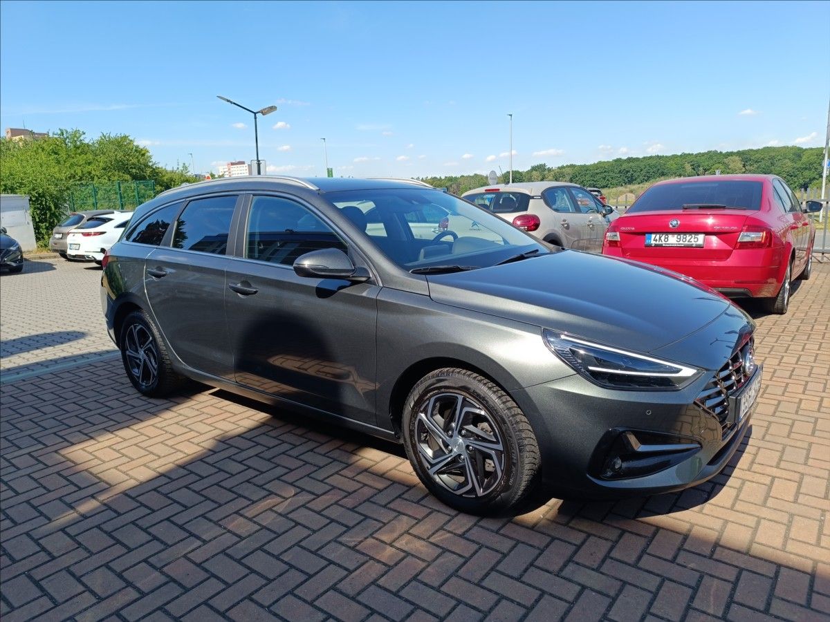 Hyundai i30, 1,0 T-GDi, DCT, Automat Smart - fotka 5