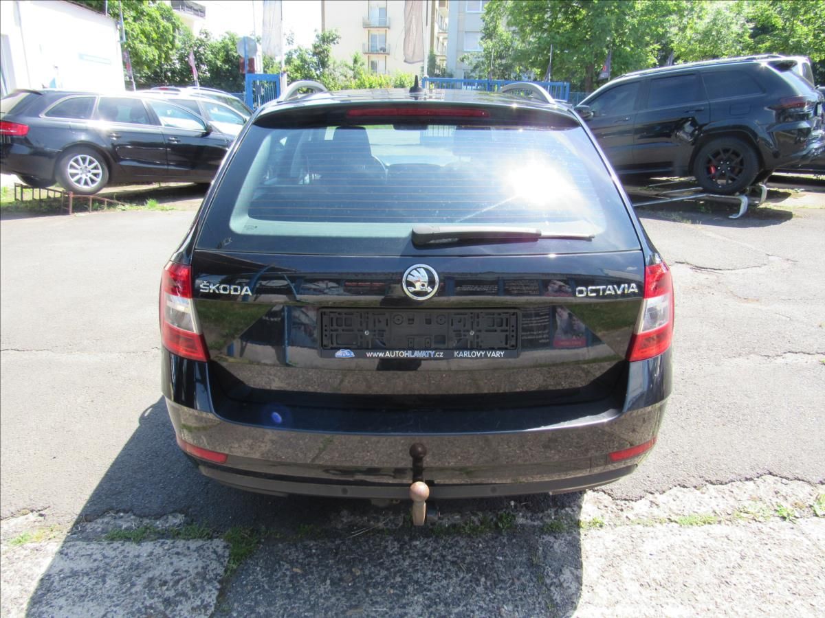 Škoda Octavia, 1,6 TDi 85kW Style - fotka 5