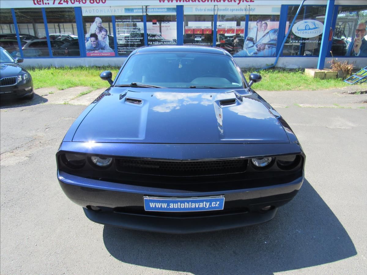 Dodge Challenger, 3,6 L VVT 227kW - fotka 2