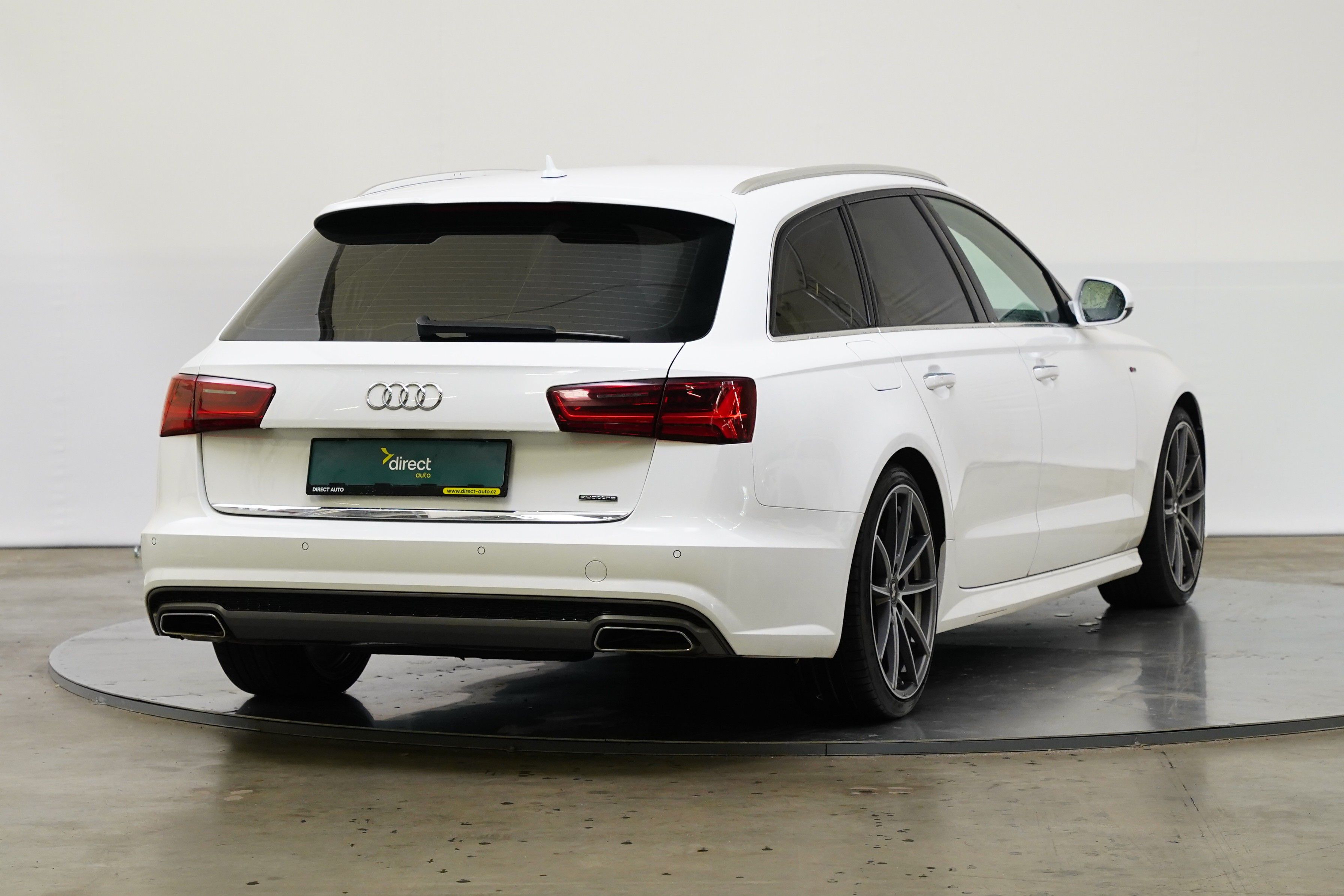 Audi A6, 3.0 TDI V6 200 kW quattro - fotka 2